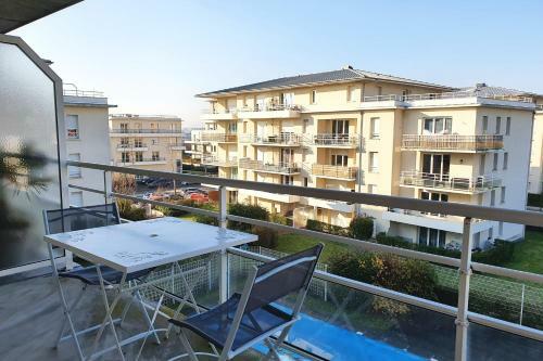 Apartamento Le Castel D'orne Piscine Et Terrasse - 4pers