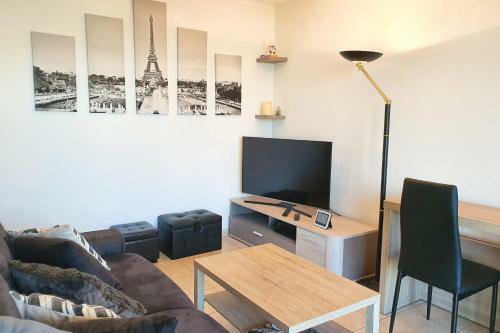 Apartamento Le Castel D'orne Piscine Et Terrasse - 4pers