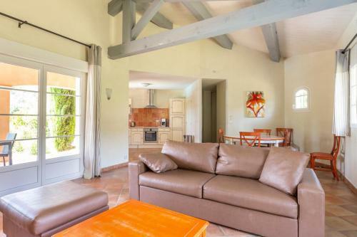 Callian Villa Sleeps 6 With Pool Air Con And Wifi
