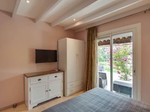 Charming Holiday Home In Callian With Private Pool