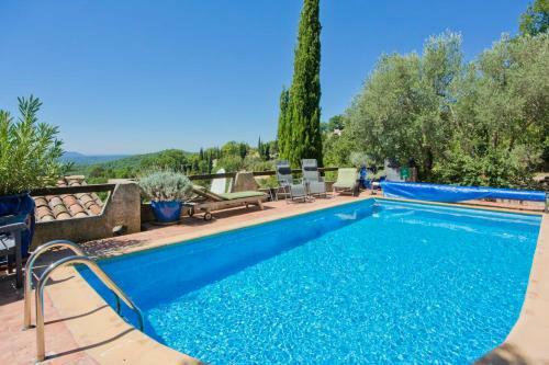Callian Villa Sleeps 6 With Pool