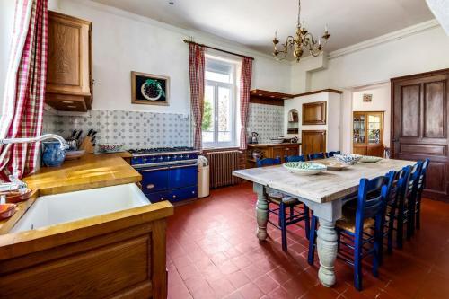Campigneulles-les-petites Villa Sleeps 12 Wifi