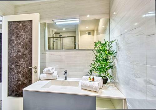 Apartamento Amazing Croisette Apt With Parking By Guestready