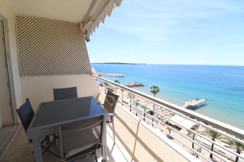 Apartamento Amazing Sea View 2 Bedroom Beach Front 303