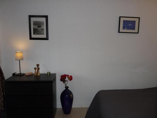 Cannes Apartment Sleeps 4 Air Con Wifi
