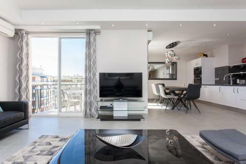 Apartamento Marriott- Croisette: Superb 3 Bedrooms/ 3 Baths