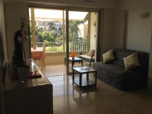 Cannes Apartment Sleeps 3 Air Con Wifi