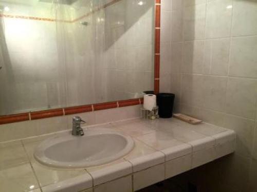 Cannes Apartment Sleeps 4 Wifi