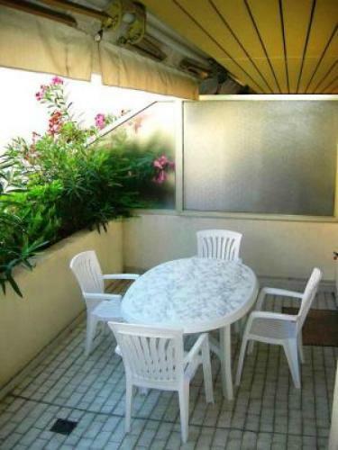 Cannes Apartment Sleeps 4 Wifi
