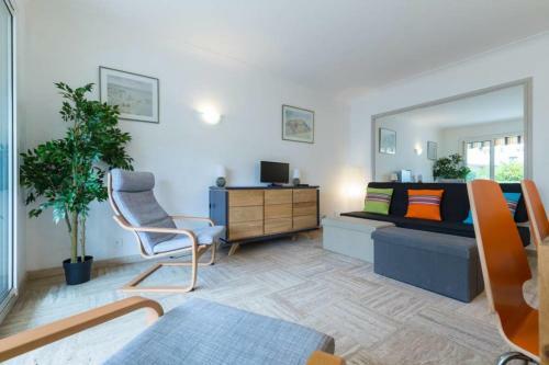 1 Bedroom Apartment Close To Beach