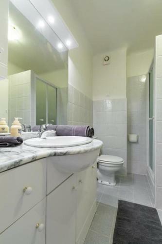 1 Bedroom Apartment Close To Beach