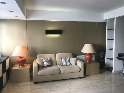 Cannes Apartment Sleeps 2 Air Con Wifi