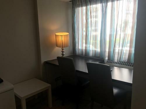 Cannes Apartment Sleeps 2 Air Con Wifi