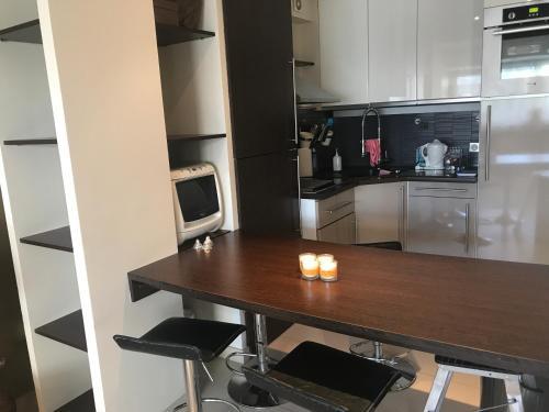 Cannes Apartment Sleeps 2 Air Con Wifi