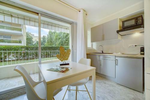 Immogroom - Nice Apartment Well Decorated With Terrace - Congressbeachs