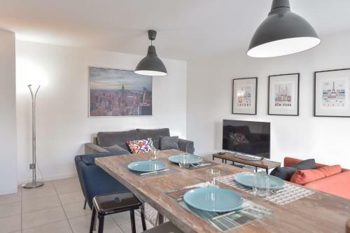 Kikiloue Modern Apartment With Swimming Pool Cannes Palm Beach