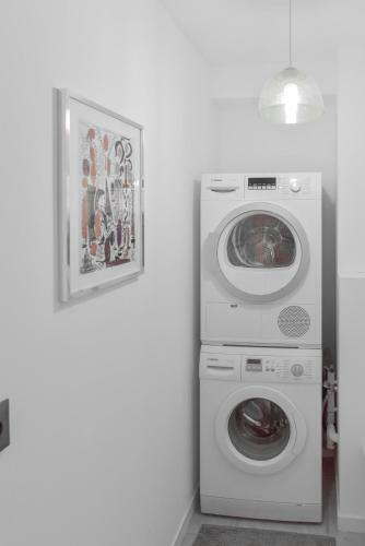 Kikiloue Modern Apartment With Swimming Pool Cannes Palm Beach