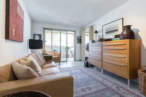Cannes Apartment Sleeps 2 Wifi
