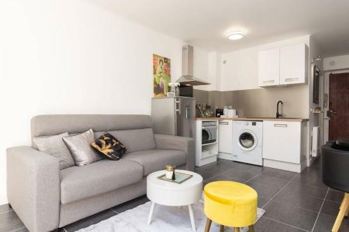 Gray D'albion Area: New Studio With Terrace!