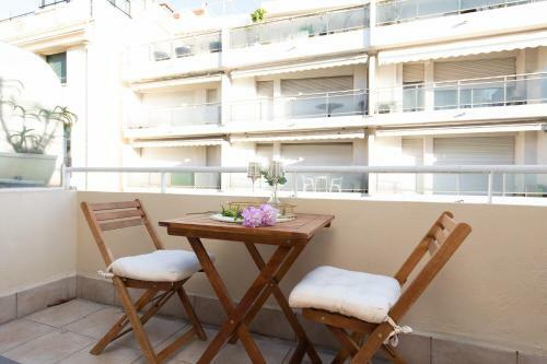Gray D'albion Area: New Studio With Terrace!