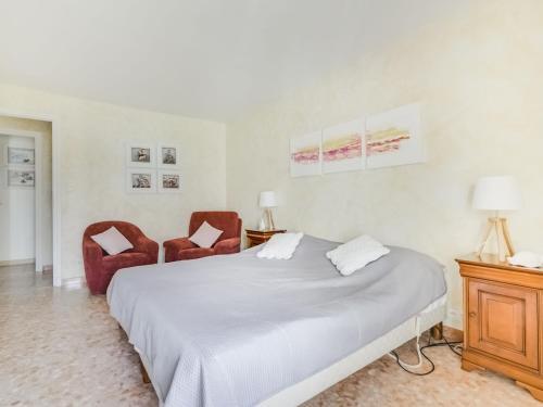 Apartment Reine Astrid-3