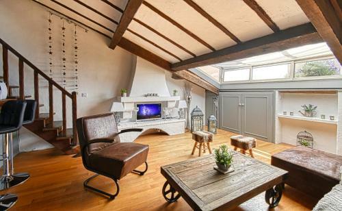 Apartamento Rustic Duplex For 6 Near Palais By Guestready