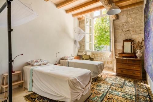 Cazes-mondenard Chateau Sleeps 12 With Pool And Wifi