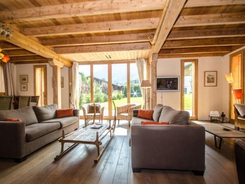 Cozy Chalet In Rhone Alpes With Terrace