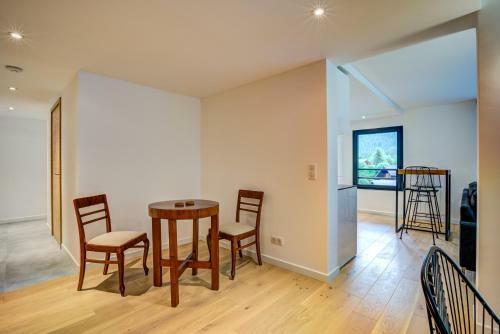 Apartment Paradis - Les Praz (Sleeps 6)