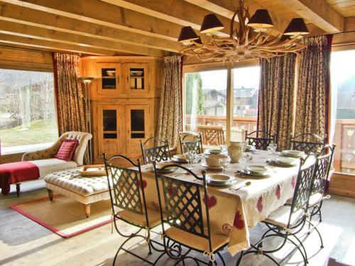 Tasteful Chalet In Chamonix Near Chamonix Ski Area
