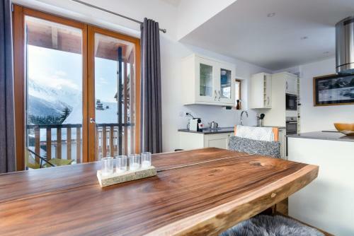 Yeti Lodge Chalets & Apartments