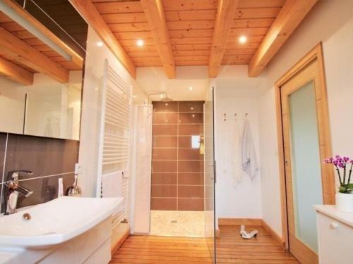 G�te Chavanges, 5 Pi�ces, 6 Personnes - Fr-1-543-144