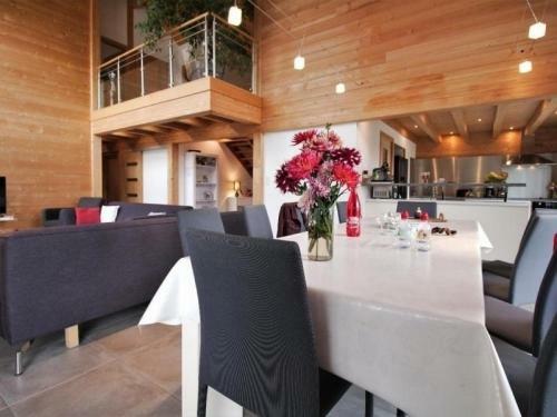 G�te Chavanges, 5 Pi�ces, 6 Personnes - Fr-1-543-144