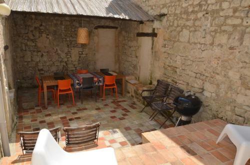 Chinon Coeur de Ville, Maison Avec Cour Int�rieure
