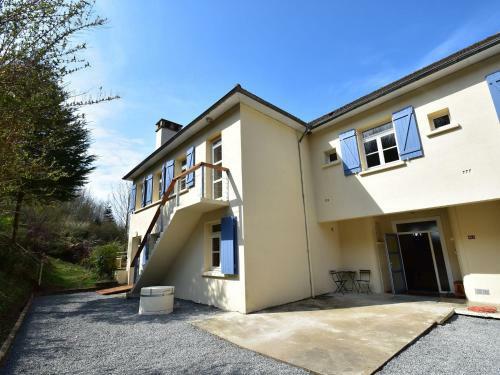 Splendid Mansion In Cuzy With Swimming Pool