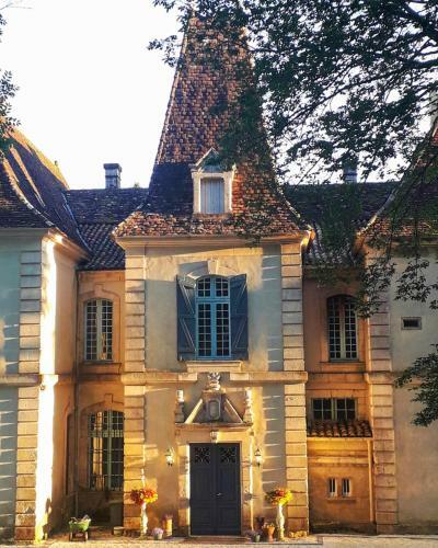 Douville Chateau Sleeps 12 With Pool And Wifi