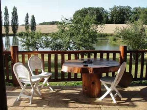 G�te Dussac, 3 Pi�ces, 4 Personnes - Fr-1-616-72
