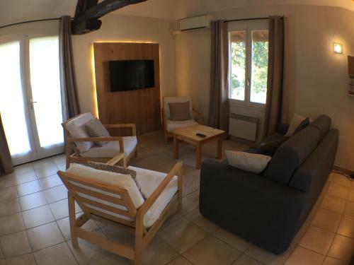 Domaine De La Loge