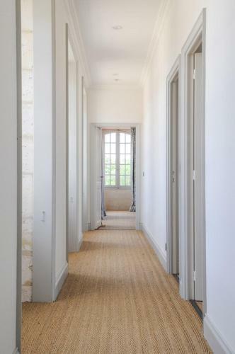 Filouane Chateau Sleeps 16 Pool Wifi