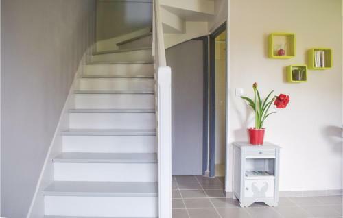 One-bedroom Holiday Home In Goudelin