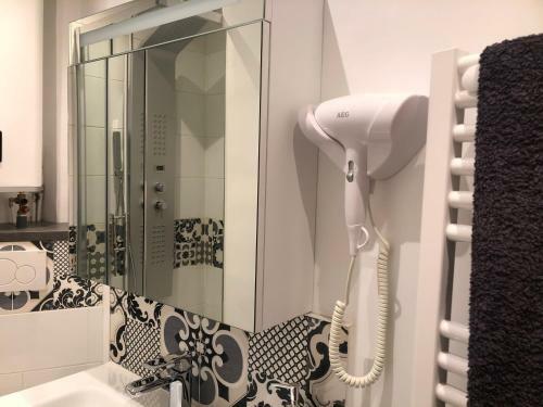 Apartamento Parking Priv� - Vue Mer - Wifi - Centre Historique