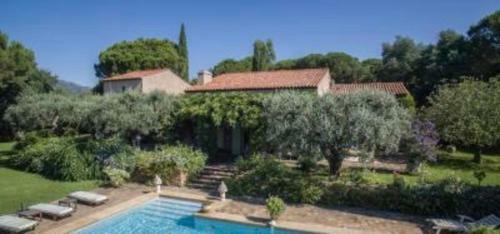 Splendid House On The Heights Of Grimaud