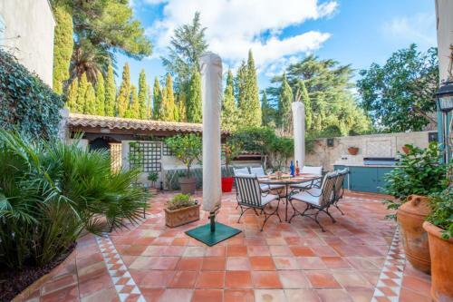 Elegant Village House In Grimaud