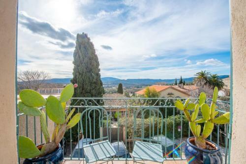 Elegant Village House In Grimaud