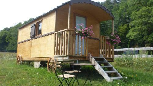 Bed & Breakfast Roulottes Django Et Bella