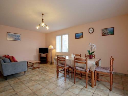 G�te Gu�thary, 3 Pi�ces, 4 Personnes - Fr-1-384-439