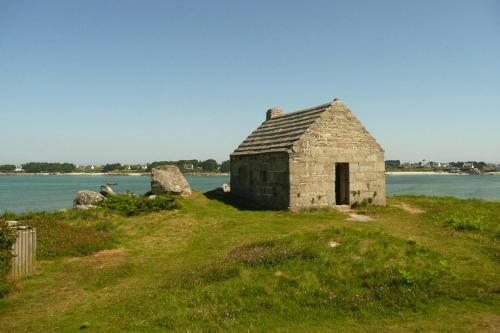 Holiday Home Guiss�ny - Bre05109g-f