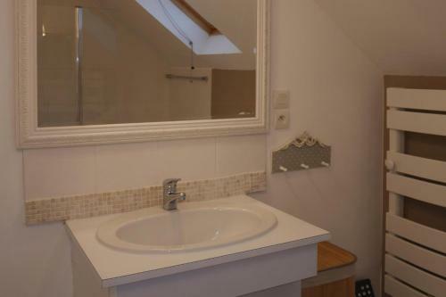 Holiday Home Guiss�ny - Bre05109g-f