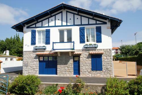 Apartamento Loya - Apt 3*** Dans Villa Typique Avec Piscine