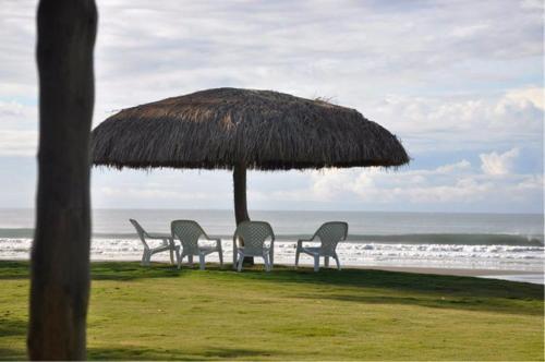 Hotel Las Lajas Beach Resort